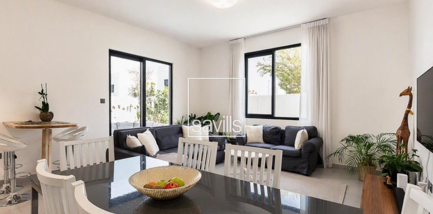 4 bedrooms Villa on the Yas Island, UAE No. 211126