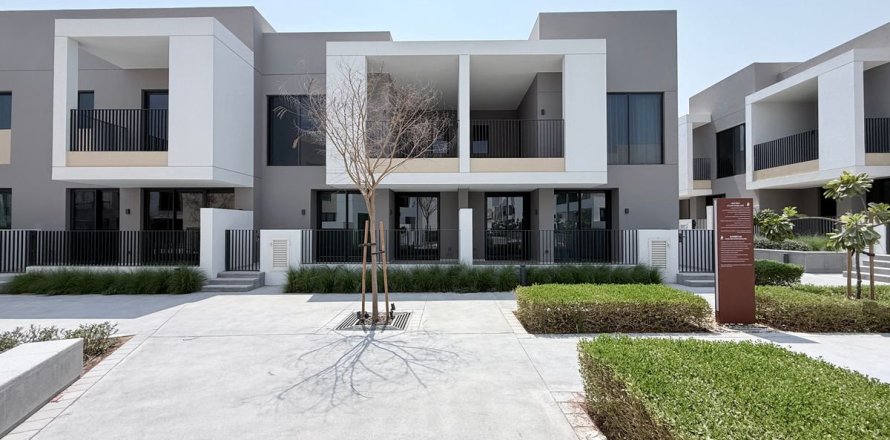 Townhouse de 3 dormitorios en Dubai, UAE No. 205531
