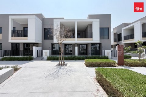 3 bedrooms Townhouse in Dubai, UAE No. 205531