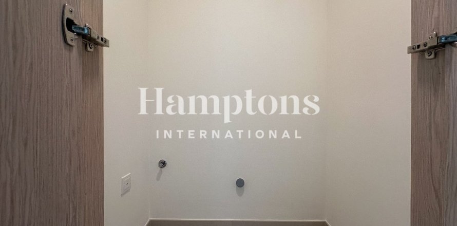 Apartment de 1 dormitorio en The Views 1, UAE No. 224492