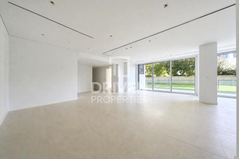 3 bedrooms Apartment in Seventh Heaven, UAE No. 214293 5