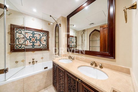 2 bedrooms Apartment in Downtown Dubai (Downtown Burj Dubai), UAE No. 221356 21