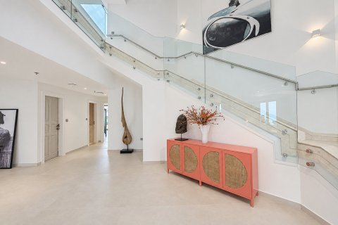 4 bedrooms Penthouse in Shams 1, UAE No. 221605 25