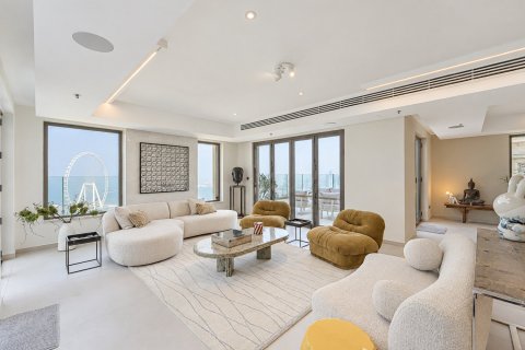 4 bedrooms Penthouse in Shams 1, UAE No. 221605