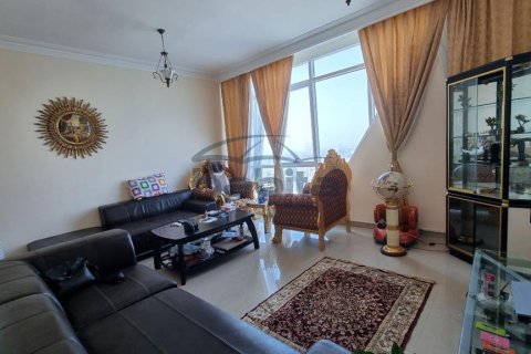 2 bedrooms Apartment in Al Majaz, UAE No. 35129 6
