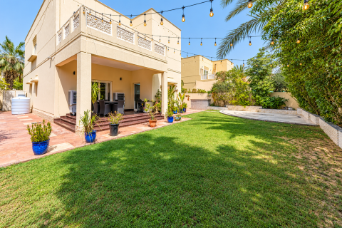 Villa de 4 dormitorios en Meadows, UAE No. 221723 17