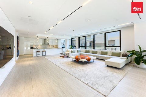 Appartement de 4 chambres à City Walk, UAE No. 215851