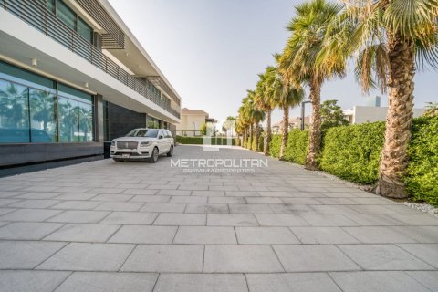 Вилла с 8 спальнями в District One, ОАЭ №78823 19