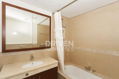 Квартира с 1 спальней в Burj Vista, ОАЭ №202752 10