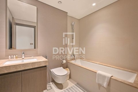 Apartment de 2 dormitorios en EMAAR Beachfront, UAE No. 223222 14