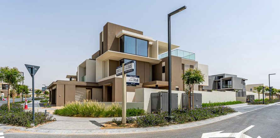 Villa de 4 dormitorios en Jebel Ali, UAE No. 223898