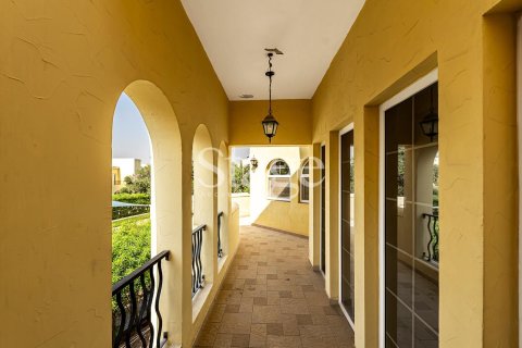 2 bedrooms Apartment in Dubai Land, UAE No. 124871 20