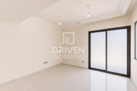 3 bedrooms Townhouse in Dubai, UAE No. 212432 10