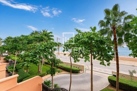 Studio Apartment in The Crescent, UAE No. 221173 13