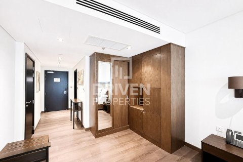 Studio Apartment in The Crescent, UAE No. 221173 4