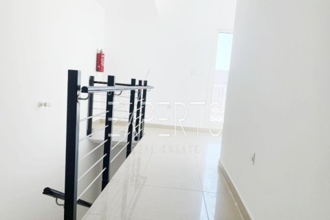 Villa de 3 dormitorios en Al Reef, UAE No. 224290 8
