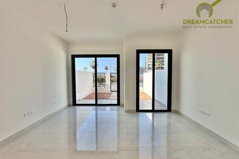 2 bedrooms Townhouse in Mina Al Arab, UAE No. 75427 12