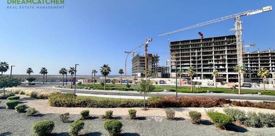 2 bedrooms Townhouse in Mina Al Arab, UAE No. 75427