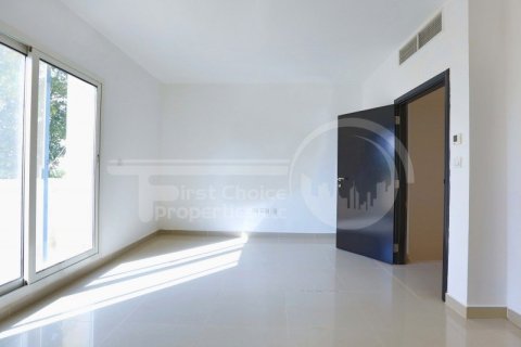 Villa de 2 chambres à Abu Dhabi, UAE No. 172368 13