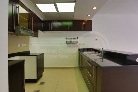 Villa de 2 chambres à Abu Dhabi, UAE No. 172368 7