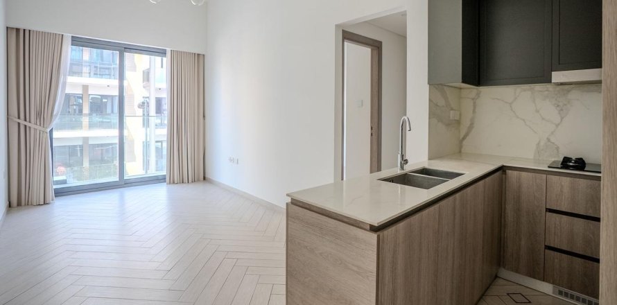 2 bedrooms Apartment in District 10, UAE No. 220357
