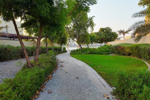 3 bedrooms Townhouse in Ras Al Khaimah, UAE No. 183965 20