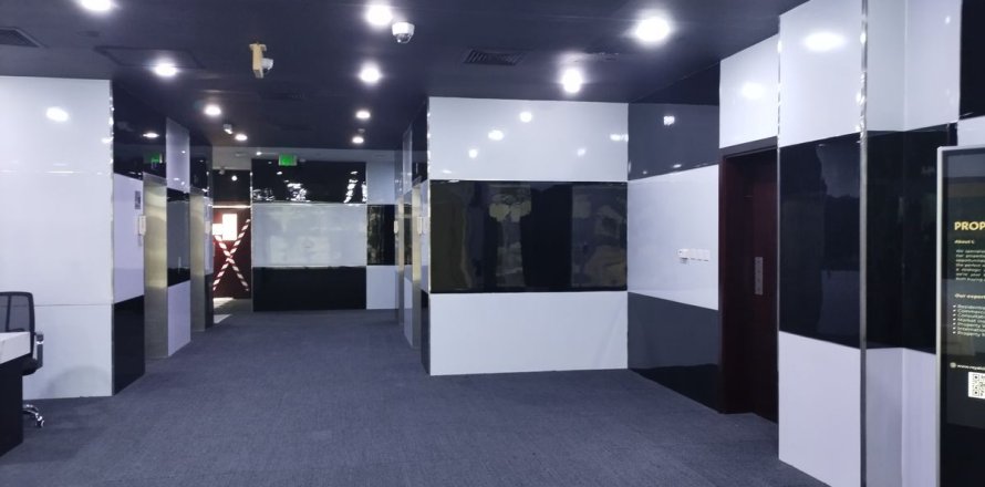 114.5m² Office in Dubai, UAE No. 213490