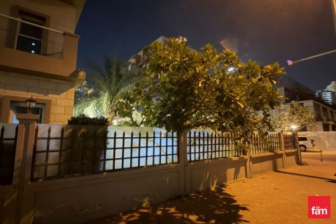 5 bedrooms Villa in Dubai, UAE No. 216406 14