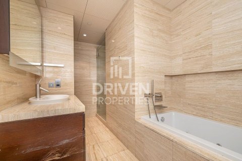 1 bedroom Apartment in Downtown Dubai (Downtown Burj Dubai), UAE No. 211196 16
