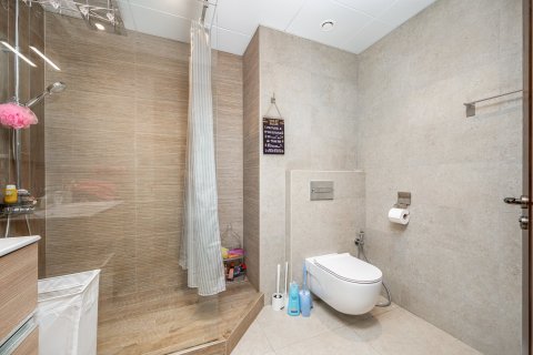 Apartment de 3 dormitorios en Sadaf 2, UAE No. 221654 6