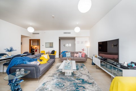 Apartment de 3 dormitorios en Sadaf 2, UAE No. 221654 3