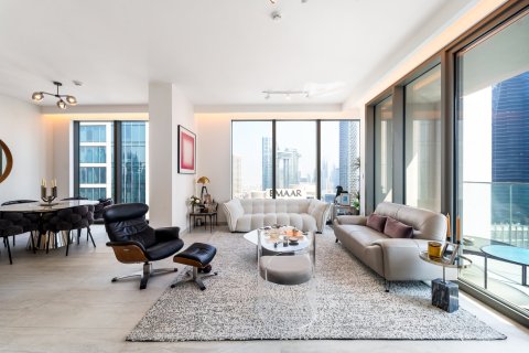 3 bedrooms Apartment in Downtown Dubai (Downtown Burj Dubai), UAE No. 220318