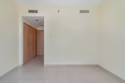 Apartment de 2 dormitorios en Blakely Tower, UAE No. 215373 6