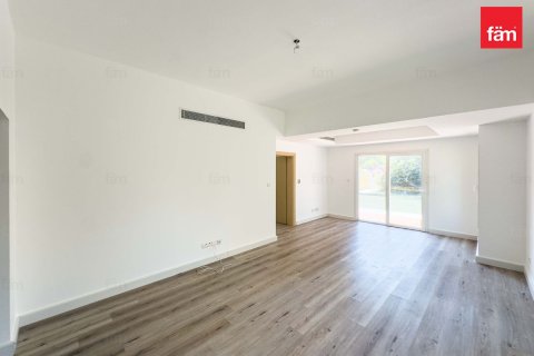 3 bedrooms Villa in Dubai, UAE No. 134202 16
