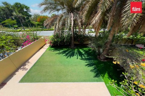 3 bedrooms Villa in Dubai, UAE No. 134202 10