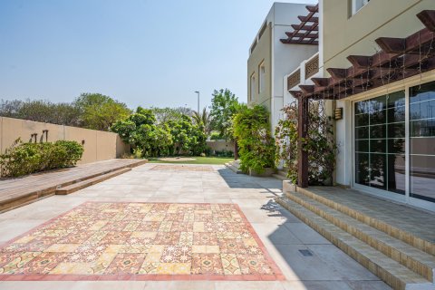 3 bedrooms Villa in Mudon, UAE No. 213067 23