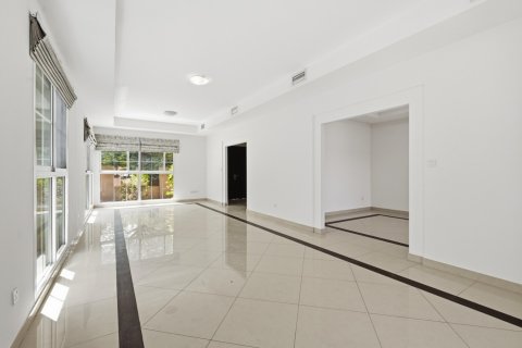 3 bedrooms Villa in Mudon, UAE No. 213067 4