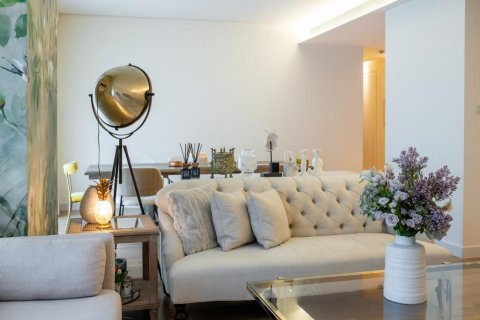 Apartment de 2 dormitorios en City Walk, UAE No. 221734 3