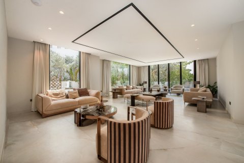 Villa de 6 dormitorios en The Villa, UAE No. 218748 8