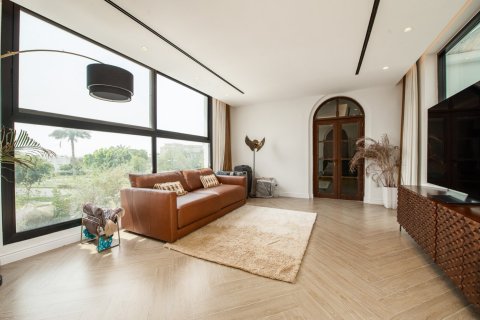 Villa de 6 dormitorios en The Villa, UAE No. 218748 20