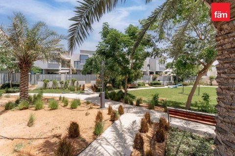 2 bedrooms Townhouse in Dubai, UAE No. 213193 21