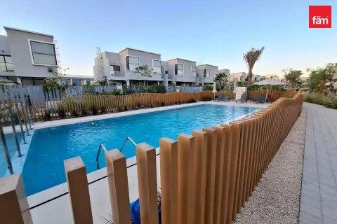 2 bedrooms Townhouse in Dubai, UAE No. 213193 22