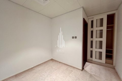 4 bedrooms Townhouse in Tourist Club Area, UAE No. 24520 9