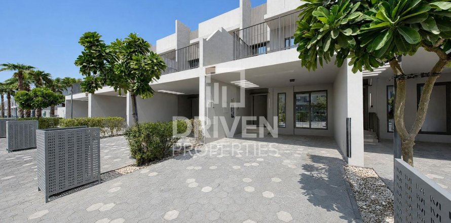 Townhouse de 2 dormitorios en Mohammed Bin Rashid City, UAE No. 221547