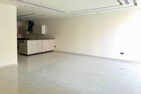 4 bedrooms Villa in Dubai, UAE No. 185079 9