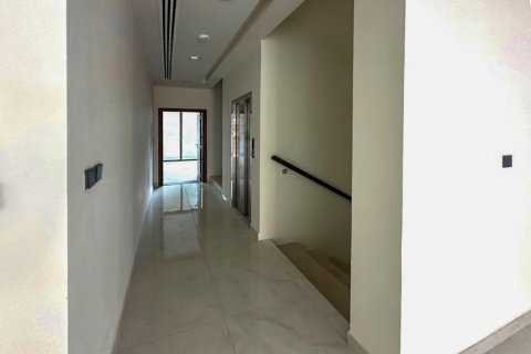 4 bedrooms Villa in Dubai, UAE No. 185079 11