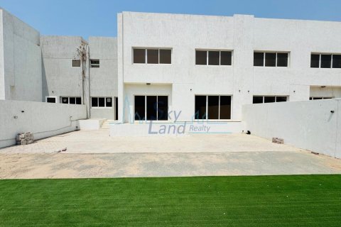 4 غرف نوم فيلا في ام سقيم, الإمارات العربية المتحدة رقم 106732 12