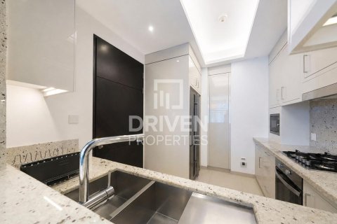 Apartment de 2 dormitorios en The Address Sky View Towers, UAE No. 222952 11