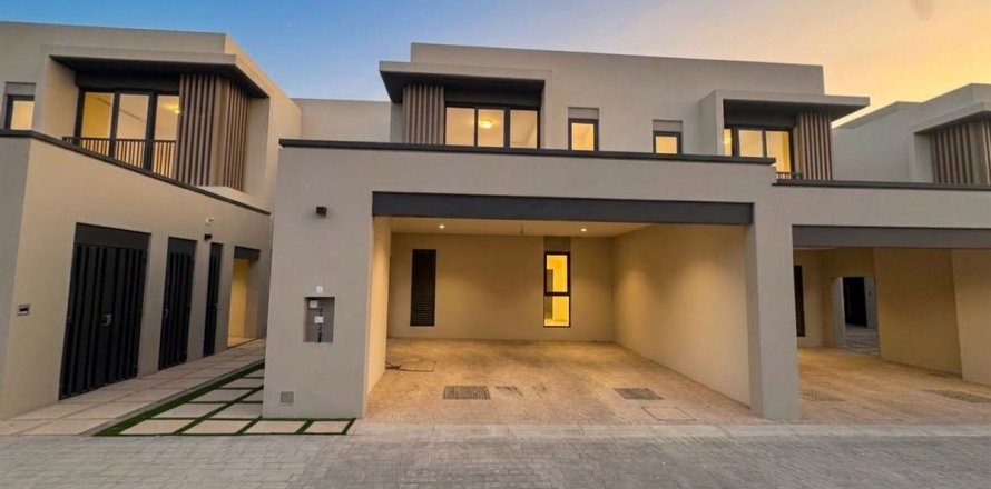 Townhouse de 4 dormitorios en Jebel Ali, UAE No. 223779