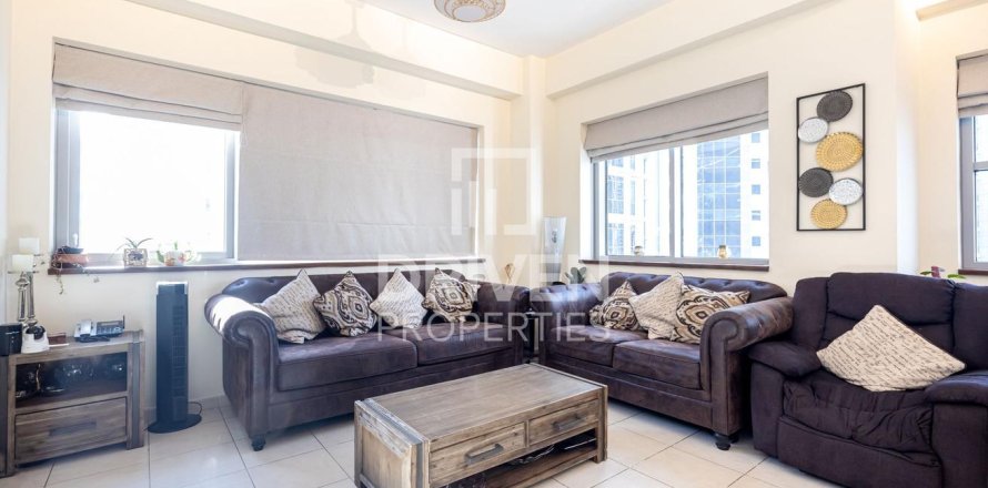 3 bedrooms Apartment in Executive Towers, UAE No. 218250
